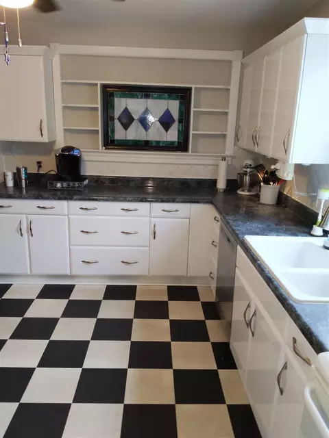 110 Johnson St, Garner, NC 27529 photo 7