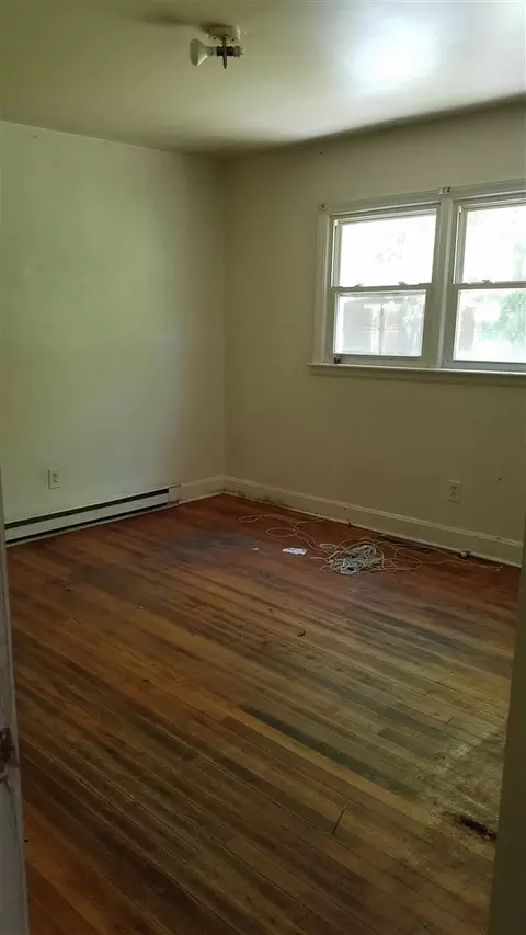 220 N Briggs Ave, Durham, NC 27703 photo 9