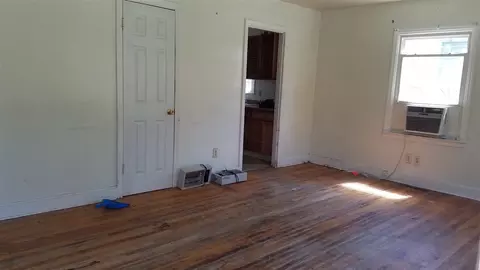220 N Briggs Ave, Durham, NC 27703 photo 3