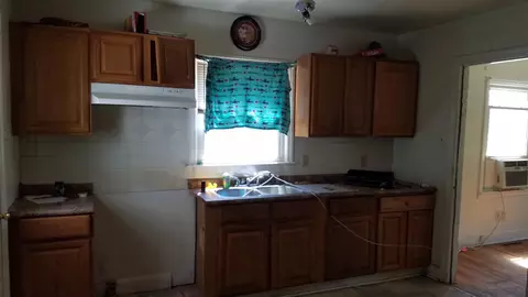 220 N Briggs Ave, Durham, NC 27703 photo 6