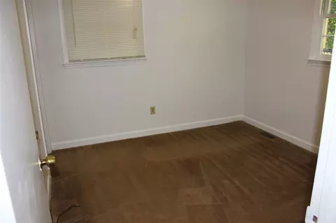 1225 W Cornwallis Rd, Durham, NC 27705 photo 9