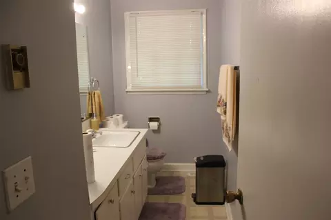 1225 W Cornwallis Rd, Durham, NC 27705 photo 8