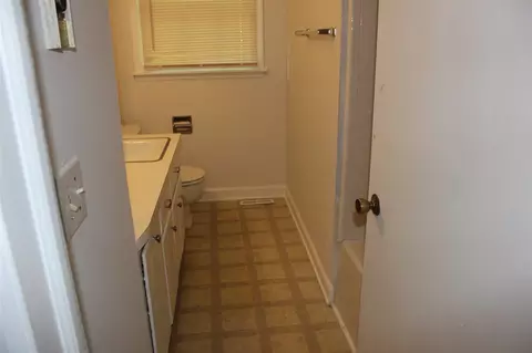 1225 W Cornwallis Rd, Durham, NC 27705 photo 7