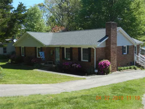 1212 Dover St, Roxboro, NC 27573 photo 1