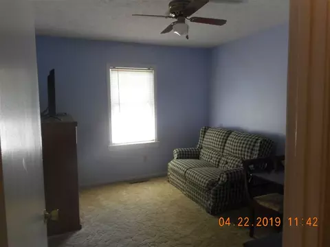 1212 Dover St, Roxboro, NC 27573 photo 9