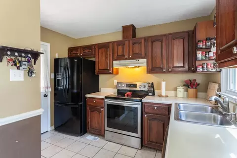 820 Shadow Lakes Dr, Willow Spring, NC 27592 photo 12