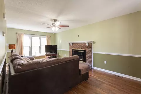 820 Shadow Lakes Dr, Willow Spring, NC 27592 photo 4