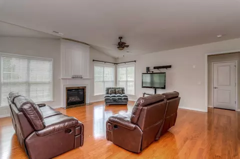 114 Opera Ct, Cary, NC 27519 photo 12