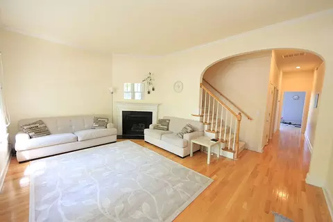 1506 W Markham Ave, Durham, NC 27705 photo 2
