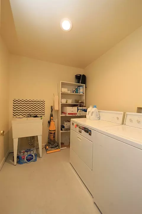 1506 W Markham Ave, Durham, NC 27705 photo 12