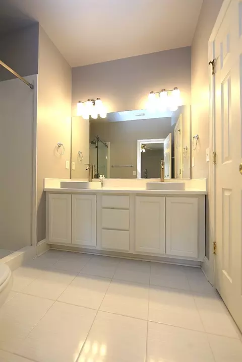 1506 W Markham Ave, Durham, NC 27705 photo 8