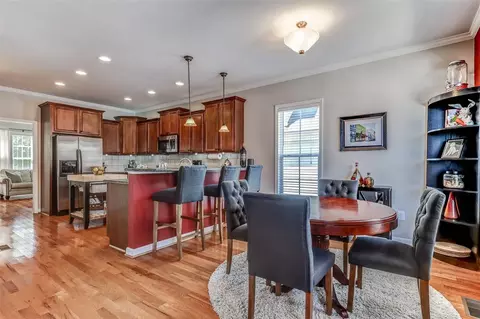 609 Culvert St, Apex, NC 27502 photo 1