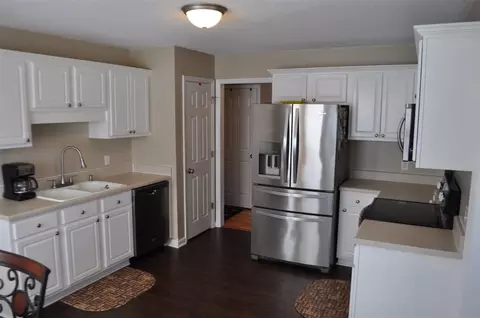 336 Rose Ct, Benson, NC 27504 photo 9