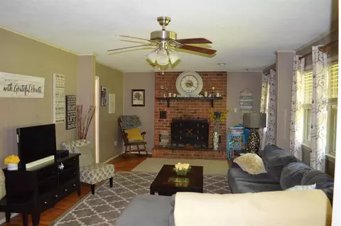 109 Jasmine Pl, Durham, NC 27712 photo 2