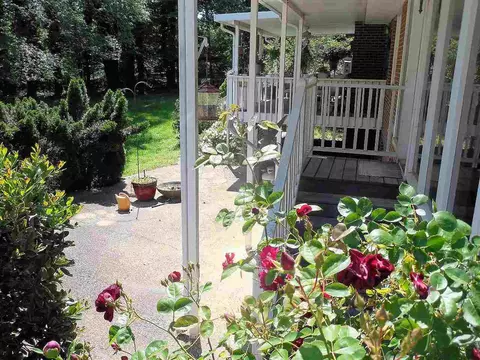 2625 Umstead Rd, Durham, NC 27712 photo 3