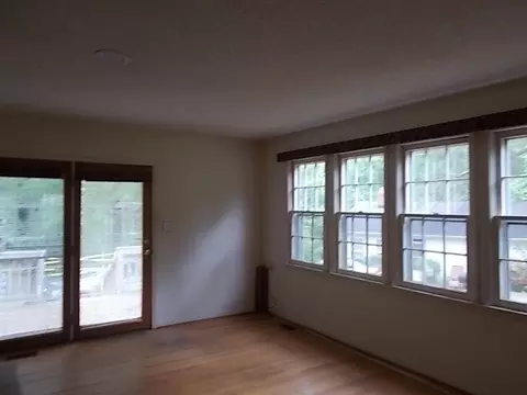 121 Center St, Garner, NC 27529 photo 7