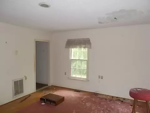 121 Center St, Garner, NC 27529 photo 9