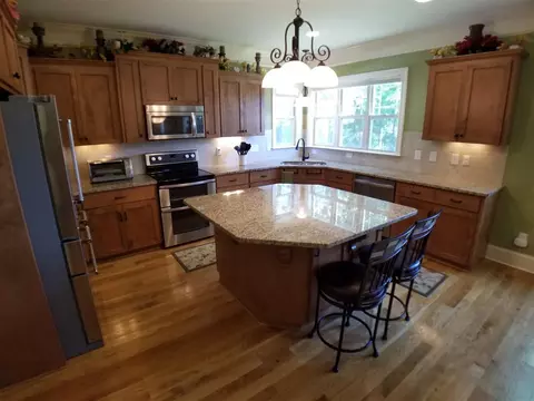 209 Suntree Ln, Garner, NC 27529 photo 5