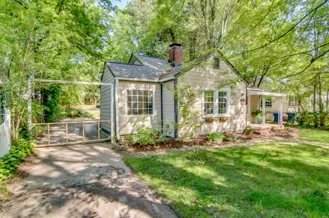 2410 Banner St, Durham, NC 27704 photo 2