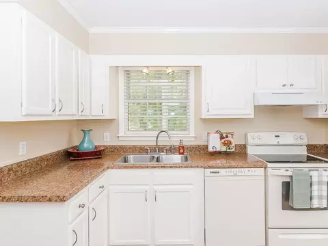 3334 Lassiter St, Durham, NC 27707 photo 11