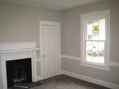 306 E D St, Erwin, NC 28339 photo 4