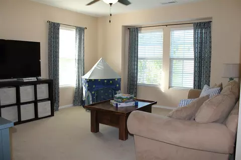 624 Ashburn Ln, Durham, NC 27703 photo 14
