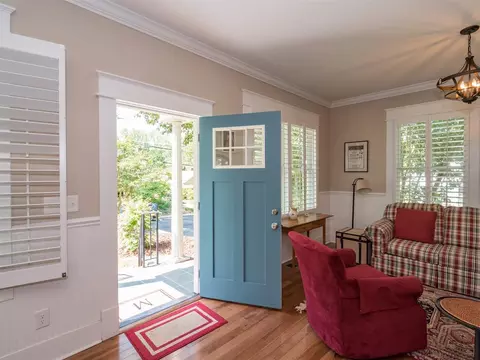 210 W Markham Ave, Durham, NC 27701 photo 3