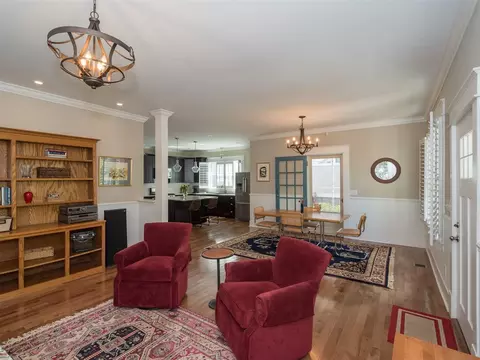 210 W Markham Ave, Durham, NC 27701 photo 6