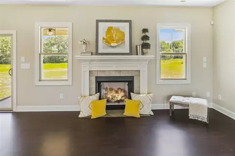 42 Boulder Brook Ln, Benson, NC 27504 photo 3