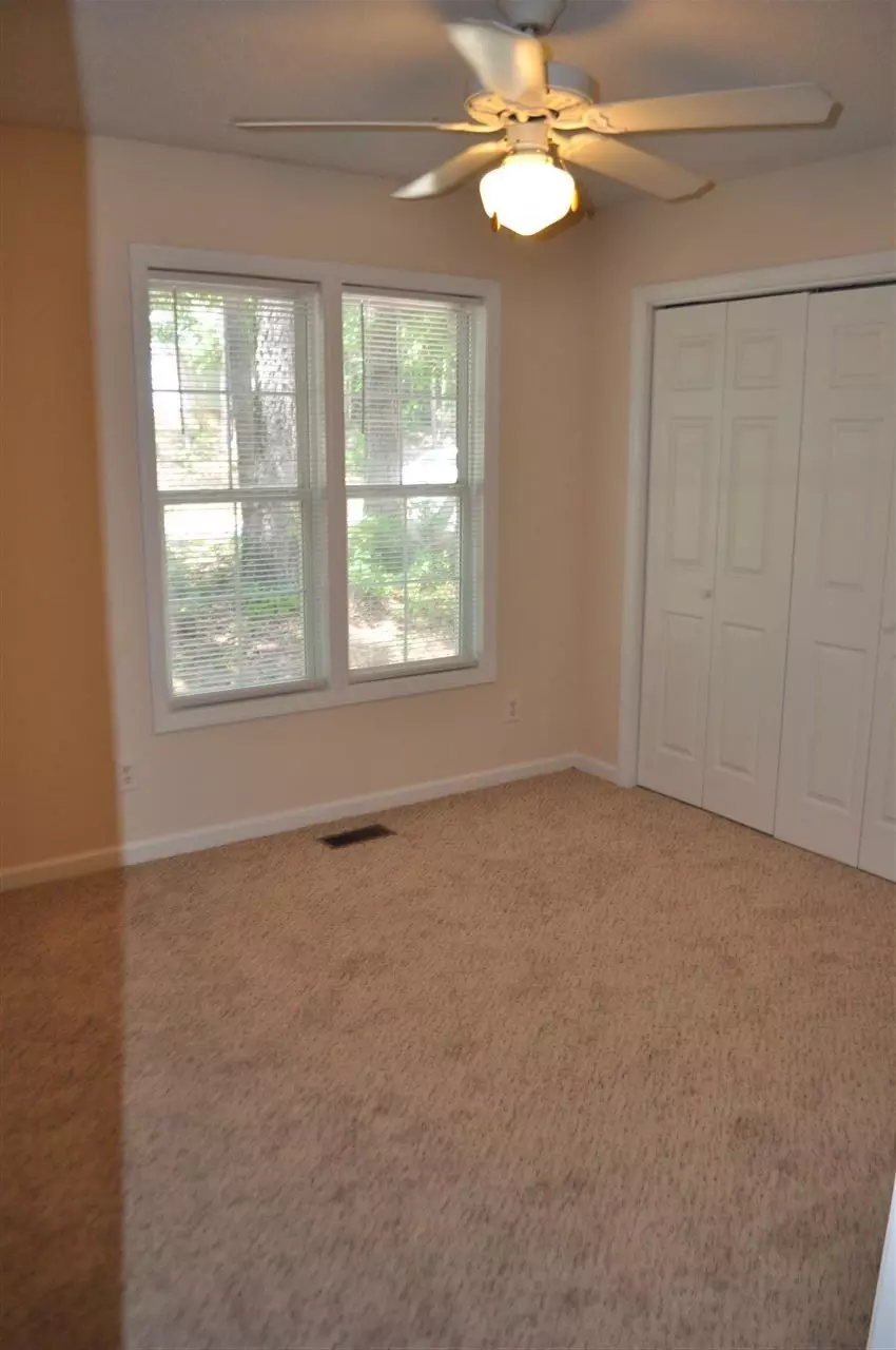  186 Creekstone Dr, Benson, NC 27504 photo 20