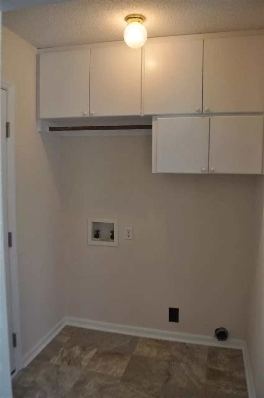  186 Creekstone Dr, Benson, NC 27504 photo 12