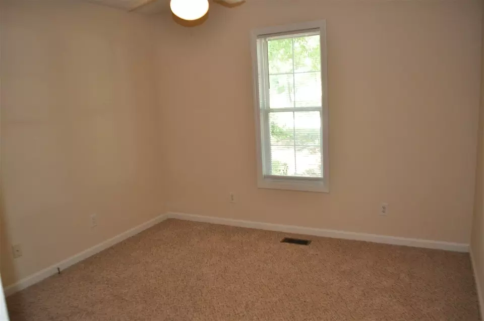  186 Creekstone Dr, Benson, NC 27504 photo 18