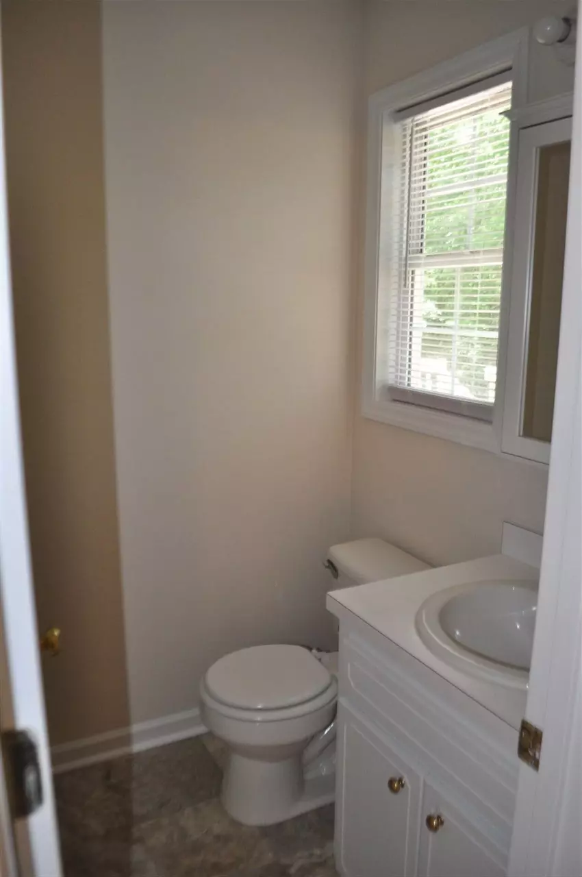  186 Creekstone Dr, Benson, NC 27504 photo 16