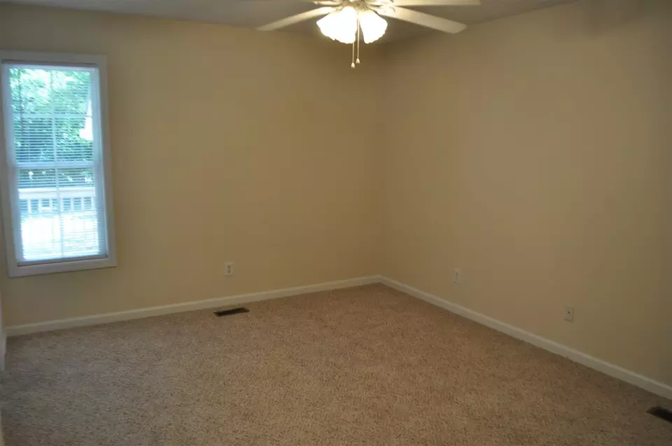  186 Creekstone Dr, Benson, NC 27504 photo 14