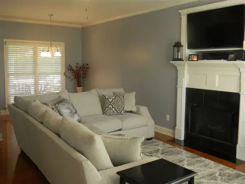 102 Colonade Ct, Benson, NC 27504 photo 7