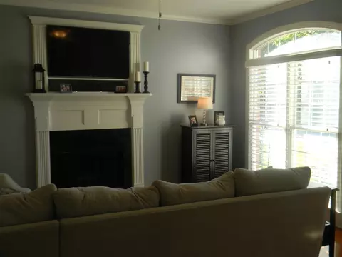 102 Colonade Ct, Benson, NC 27504 photo 5