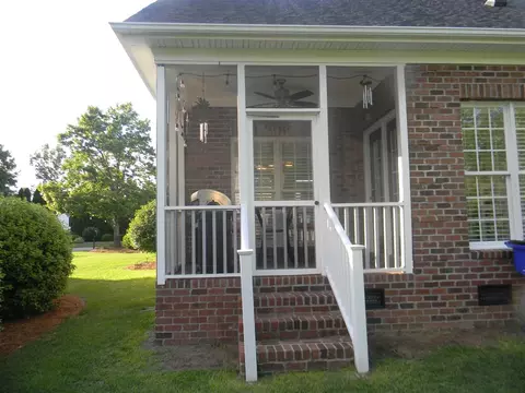 102 Colonade Ct, Benson, NC 27504 photo 23