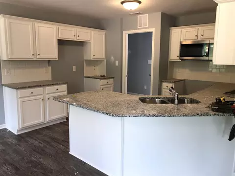 126 Highcroft Cir, Benson, NC 27504 photo 3