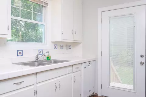 706 Ellerbee St, Durham, NC 27704 photo 8
