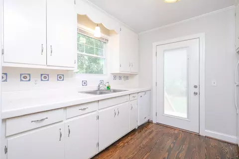 706 Ellerbee St, Durham, NC 27704 photo 7
