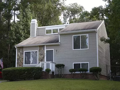 4107 Tyne Dr, Durham, NC 27703 photo 2