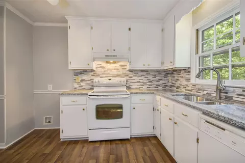 4114 Bartlett Dr, Durham, NC 27705 photo 12