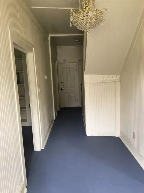 208 E Spring St, Oxford, NC 27565 photo 4