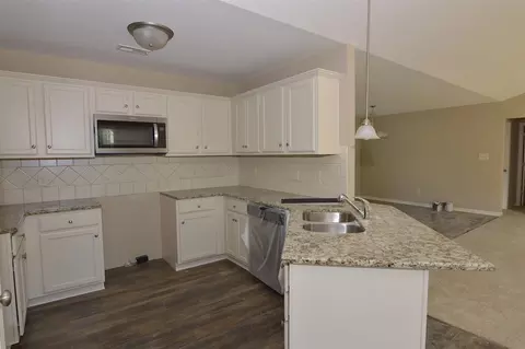 112 Highcroft Cir, Benson, NC 27504 photo 7