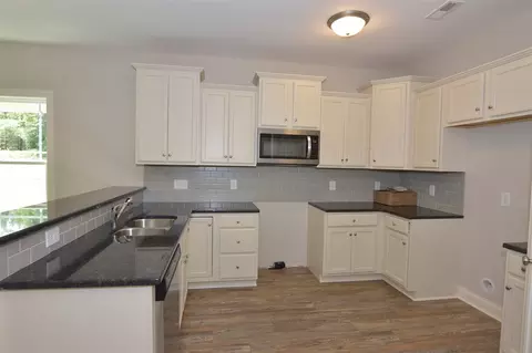 201 Highcroft Cir, Benson, NC 27504 photo 9