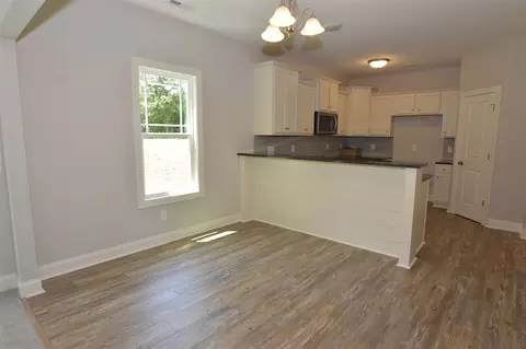 201 Highcroft Cir, Benson, NC 27504 photo 12