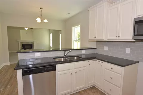201 Highcroft Cir, Benson, NC 27504 photo 11