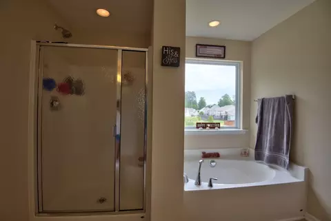 8 Moonbeam Dr, Durham, NC 27712 photo 17