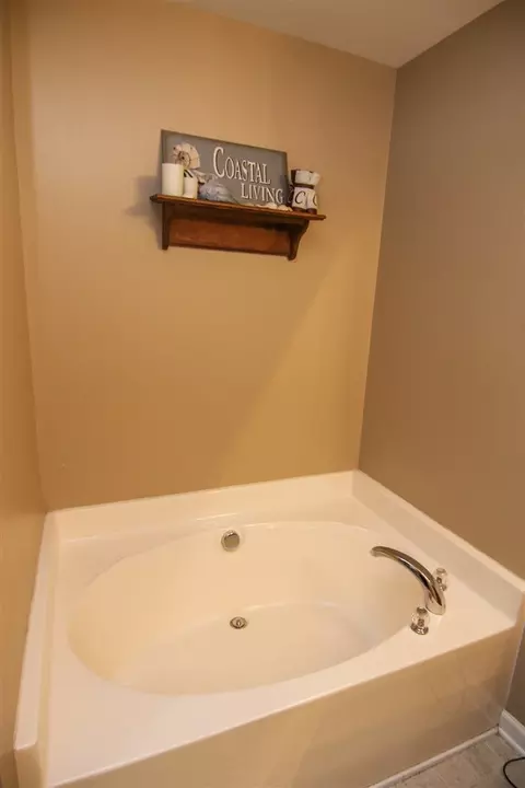 27 Ascott Cir, Smithfield, NC 27577 photo 13