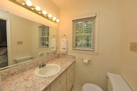 6302 Whitt Rd, Durham, NC 27712 photo 9